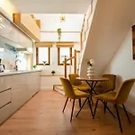Away From - Modern & Cozy Near Vibrant Unirii Area * Bucureşti