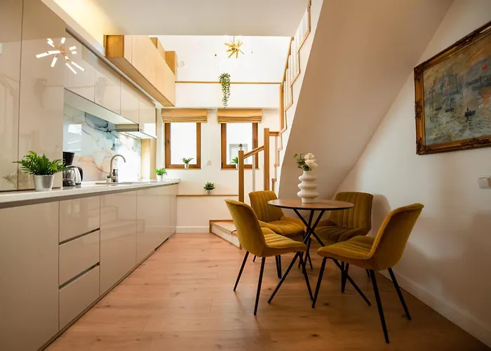Away From - Modern&cozy Near Vibrant Unirii Area * Bukareszt