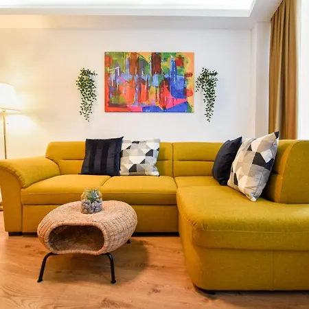 Away From - Modern & Cozy Near Vibrant Unirii Area