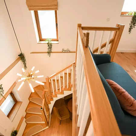 Away From - Modern & Cozy Near Vibrant Unirii Area