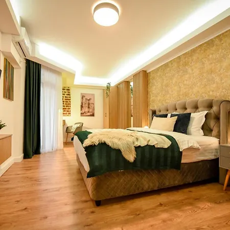 公寓 Away From - Modern & Cozy Near Vibrant Unirii Area