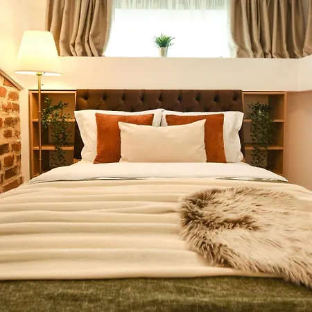 Away From - Modern & Cozy Near Vibrant Unirii Area * Бухарест
