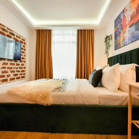 Away From - Modern & Cozy Near Vibrant Unirii Area Lägenhet Bukarest