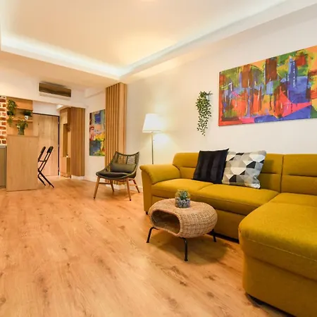 Away From - Modern & Cozy Near Vibrant Unirii Area * Bucharest