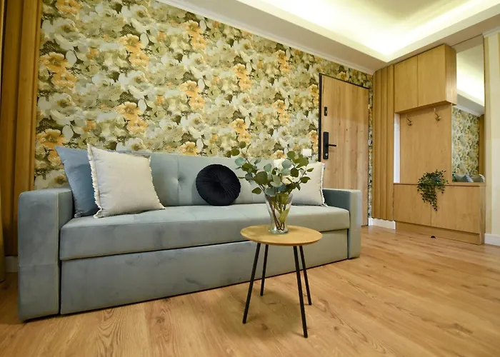 Daire Away From - Modern & Cozy Near Vibrant Unirii Area