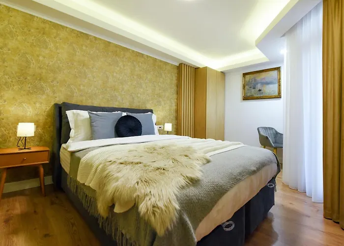 Away From - Modern & Cozy Near Vibrant Unirii Area * Bükreş