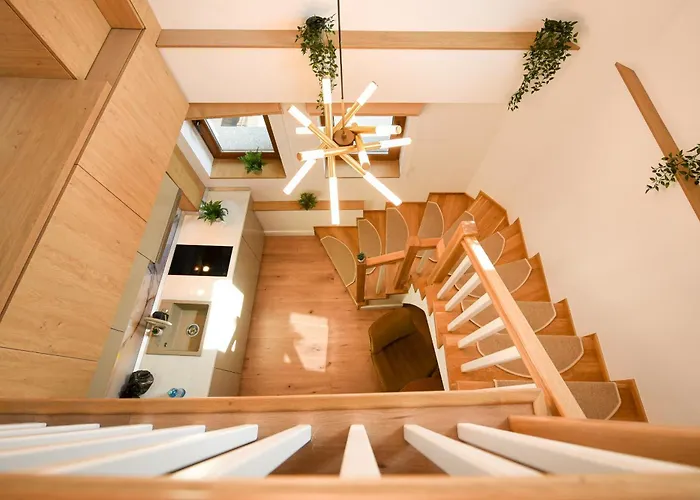 Апартаменти Away From - Modern & Cozy Near Vibrant Unirii Area